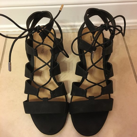 Black Strappy Chunky Heel Sandals - Picture 2 of 6